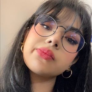 Meet your Posher, Eshal